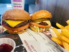 -The Habit Burger Grill 哈比特汉堡(世博店)