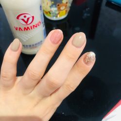-REBORN日式美甲美睫