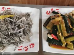 -屯老二农家铁锅炖·行业领军者(梅江店)