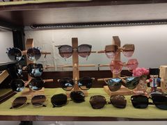 -肆兮眼镜·蔡司·徕卡战略合作店(大坪店)