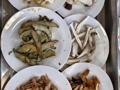 -菌之家·专业纯野生菌火锅·特色炒菌