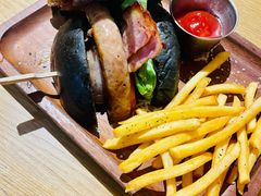 德国盘肠汉堡-HELLO 27 意面·沙拉·帕尼尼