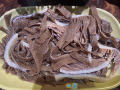 新鲜牛柏叶-胡须佬鸡煲四季火锅(海雅缤纷城店)