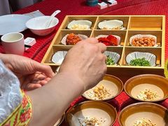 -映象潇湘·小瑶村·民族特色餐厅(植物园店)