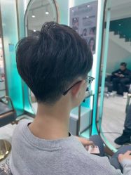 -妃格美发沙龙·烫发·染发