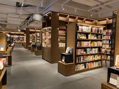 -茑屋书店(天目里店)