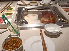 -海底捞火锅鲜切牛肉主题店(长寿路店)