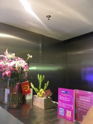 -AYO SALON