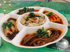 -令氏家外家周秦食府(高新店)