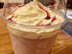 树莓夏洛蒂蛋糕酷乐冰-COSTA COFFEE(上海月星环球港店)