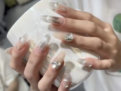 -爱纶美·美甲美睫半永久