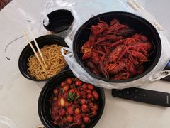 -巴厘龙虾·榜首油焖大虾(音乐学院·沿江酒馆店)