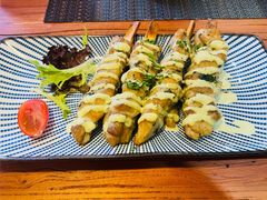 炭烤鸡肉串配酸奶黄瓜酱-帕歌西班牙餐厅paco tapas
