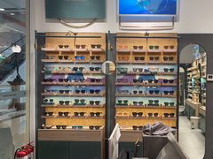 -MUJOSH木九十眼镜(月星环球港B1店)