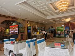 -艳阳天酒店(五里新村店)