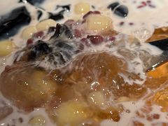 -RUXU入续糖水铺与包(卓悦中心店)