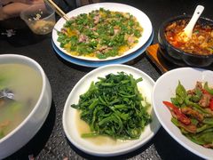 -万重锦·人文川菜馆(骡马市店)