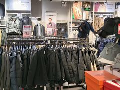 -唯品会(北京国瑞城店)