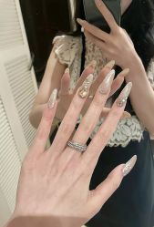 -斯馨·健康美甲美睫