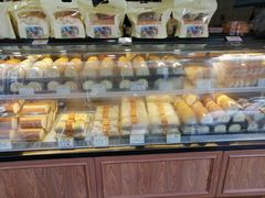 面包甜点陈列柜-赞记龙凤礼饼(广州市二宫向群宾馆店)