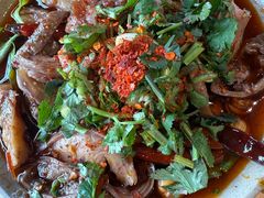 -大众跷脚牛肉馆·非遗传承单位(峨眉山店)