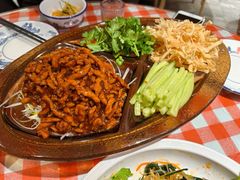京酱肉丝-老郑家东北春饼(龙悦居店)