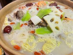 火盆虾火锅-聚汇三少·龙虾·中餐厅(莫邪路新天地店)