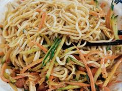 -牛一嘴·兰州牛肉面·大盘鸡(财富中心店)