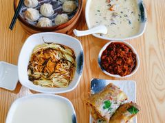 -门庭若市豆浆油条(恒生广场店)