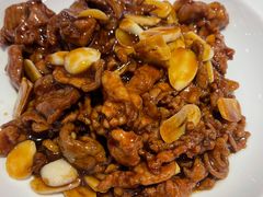 蒜爆羊肉-闫府私房菜·老字号(恒隆店)