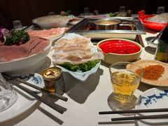 -二荆条·蜀鲜汇城市森林火锅