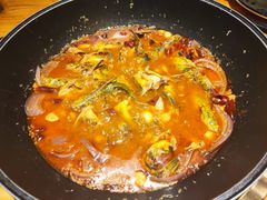 黄辣丁鲜鱼锅-小小河边鱼(天润城店)
