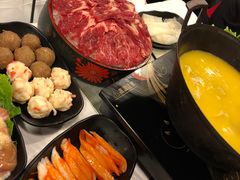 -鲜入围煮花胶鸡海鲜火锅