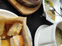 -河畔春天时尚餐厅