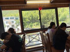 -芦茨金富饭庄·25年老字号·专做稻草鸡