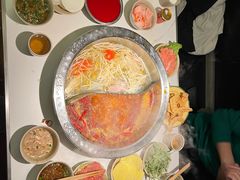 -朱氏胖子烂火锅(洪崖洞店)
