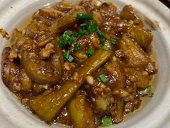 咸鱼鸡粒茄子煲-老广酒楼(樱花店)