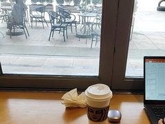 -星巴克(长沙友阿奥特莱斯店)