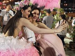 -西蒙人妖秀