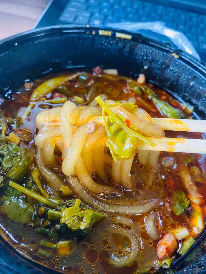 甘家酸辣粉(滨江店)-"上班没时间过去吃,还好可以外卖.点的时候.