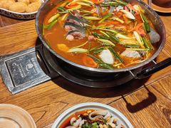 -亮欢寨酸汤鱼(沙冲路店)