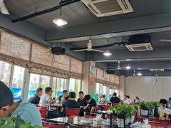 大堂-皖北巫氏三胖地锅鸡(长淮总店)