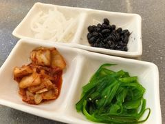 小菜-豚妈妈汤饭·部队锅(南京东路店)