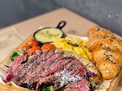 -Mark&Mars Restaurant