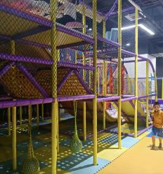 -蹦贝运动中心·蹦床·攀岩·闯关(龙岗店)