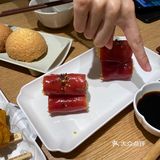 虾饺是有自己的特色味道的，虾肉也挺多的，可以一试