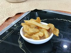 小鱼干-红日饭店(裕隆三路店)