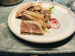 -侬佳蒸菜馆(听潮店)