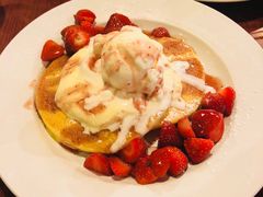 -Pancakes on the rocks(Darling Harbour)