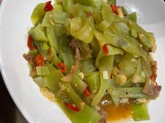 呛炒莴笋-拉完海鲜大排档(温岭店)